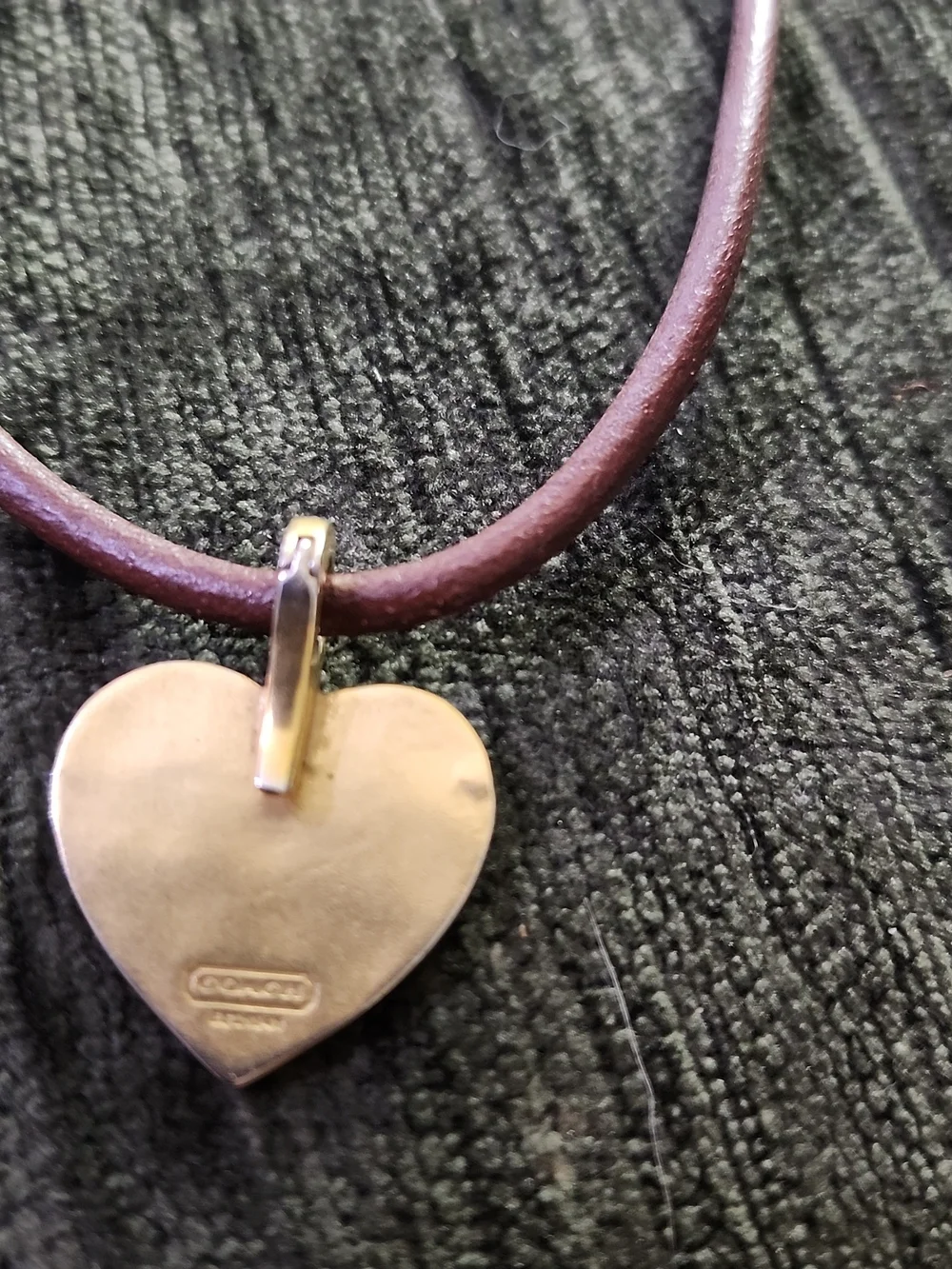 Coach Brown Leather & Brass Heart Necklace Rare Vintage Beauty 16